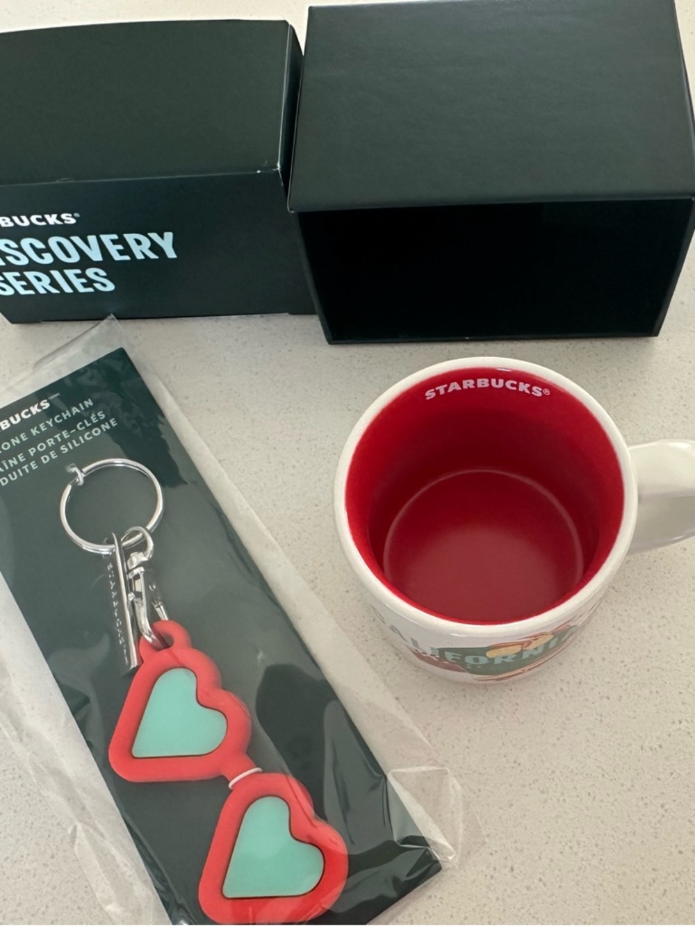 Starbucks Red & Mint Heart Keychain Gift Mug Set (2fl mug)